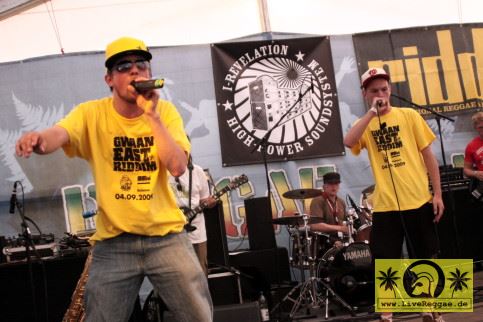 Jahrome, Junior Matayas and Woody - 15. Reggae Jam Festival - Bersenbrueck - Dancehall Tent 01. August 2009 (10).JPG